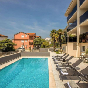 Schönes Appartement in Crikvenica mit Schöner Terrasse